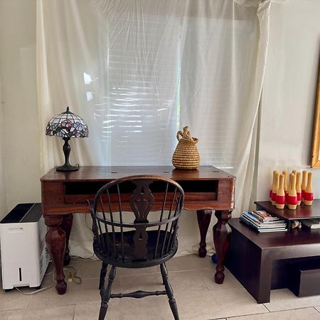 Private Rooms At Miami Centrally Located With Free Parking Exterior foto