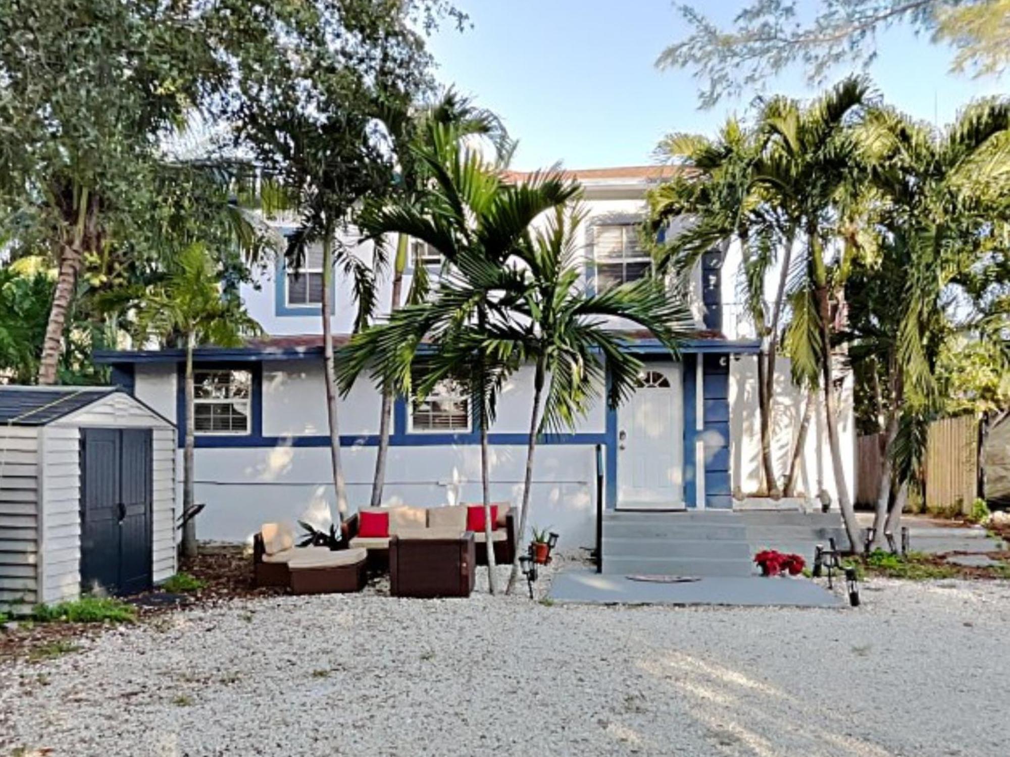 Private Rooms At Miami Centrally Located With Free Parking Exterior foto