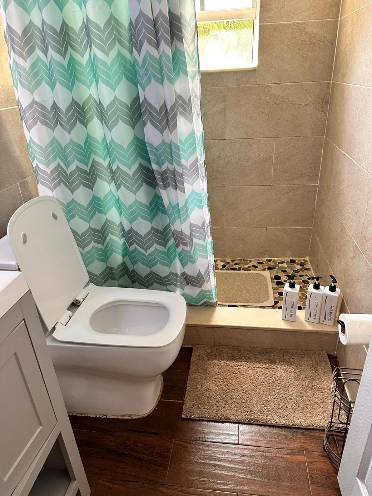 Private Rooms At Miami Centrally Located With Free Parking Exterior foto