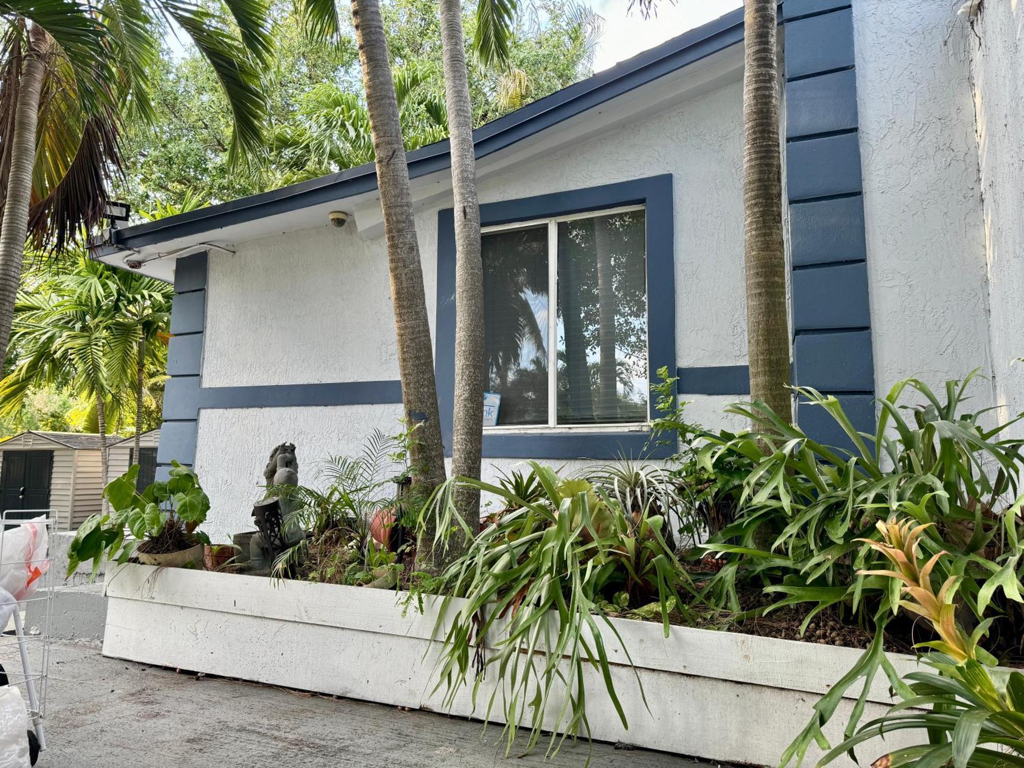 Private Rooms At Miami Centrally Located With Free Parking Exterior foto